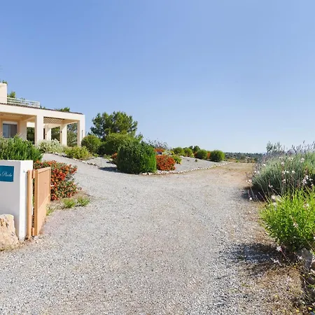 Villa Phoebe By *